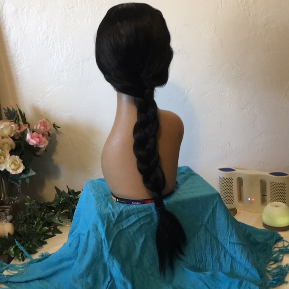 Beautiful Black Silky Long Wig - Picture 5 of 8